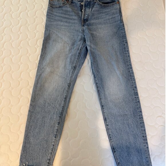 Levi's Wedgie Icon High Rise Fray Hem Straight Leg Ankle Jeans Size 27 - Picture 3 of 3